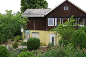 Ulmenhaus - Ansicht von der Auffahrt